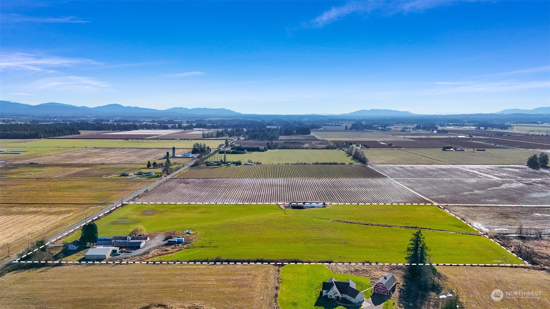9073 Weidkamp Road Lynden, WA 98264 - Photo 8 of 36 Gallery Image 8