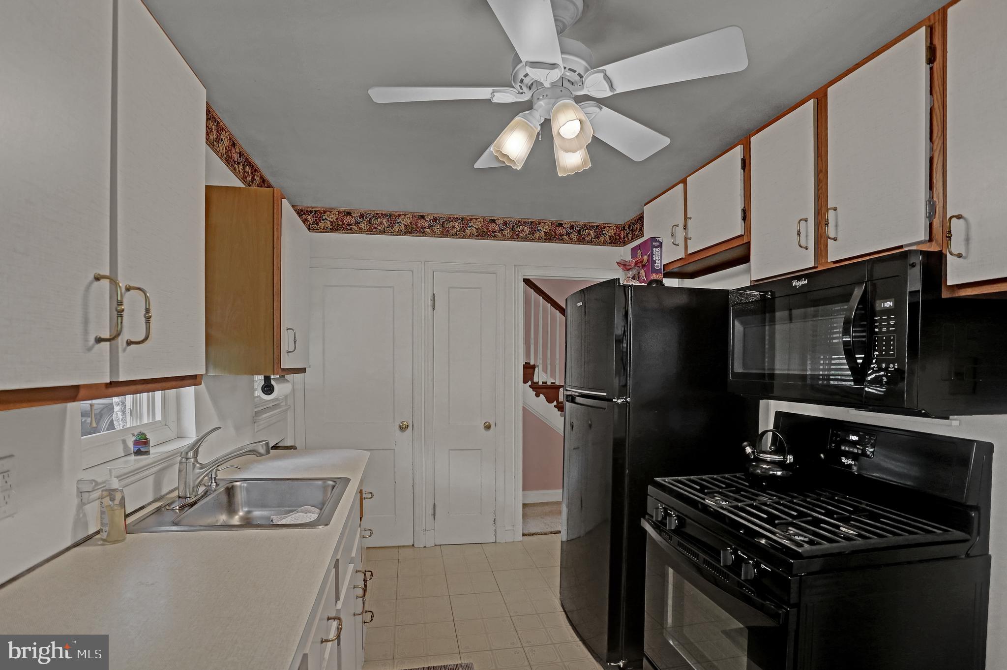 36 Clearview Road Hanover, PA 17331 - Photo 19 of 41 Kitchen