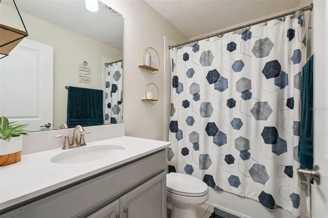 $779,900 | 11120 Robert Frost Drive, Winter Garden, FL 34787