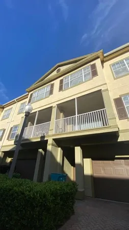 $1,900 | 2532 Grand Central Parkway, Unit 3, Orlando, FL 32839