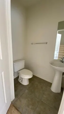 $1,900 | 2532 Grand Central Parkway, Unit 3, Orlando, FL 32839