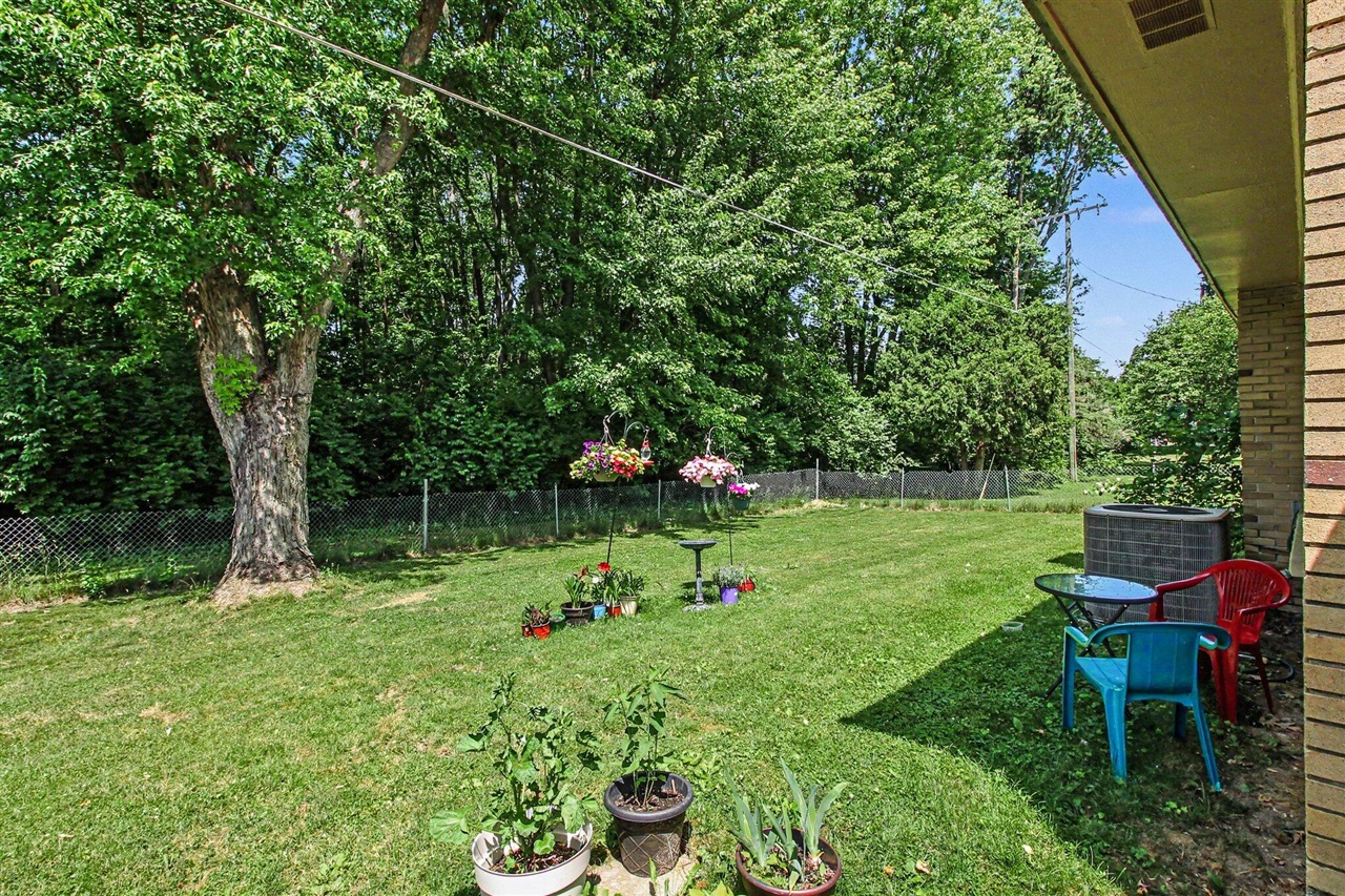 6025 Zimmer Road Haslett, MI 48840 - Photo 16 of 18 Gallery Image 16