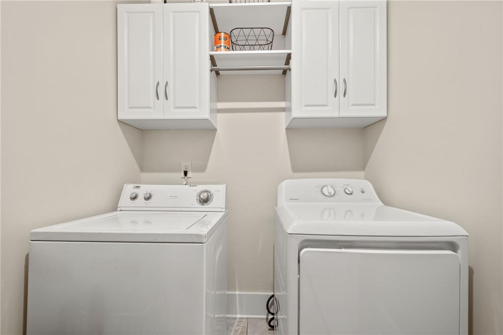 3769 Cheyenne Lane Jefferson, GA 30549 - Photo 21 of 49 a utility room with dryer and washer