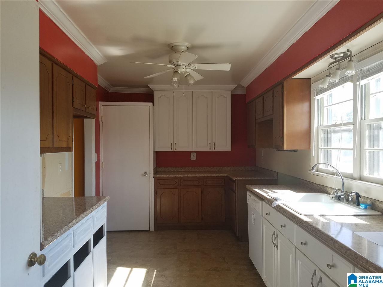 907 Sunrise Road Jasper, AL 35504 - Photo 4 of 12 Gallery Image 4