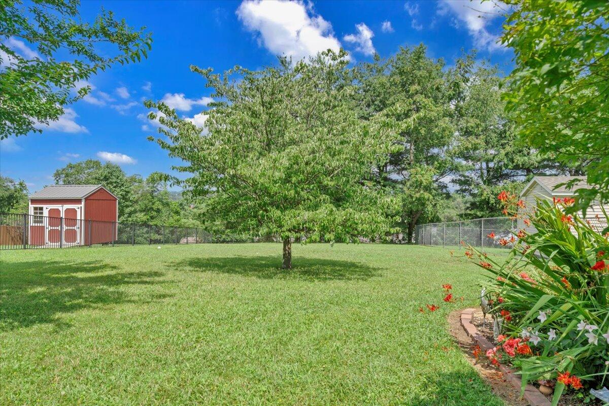 2532 Radford Road Northeast Roanoke, VA 24012 - Photo 22 of 26 022