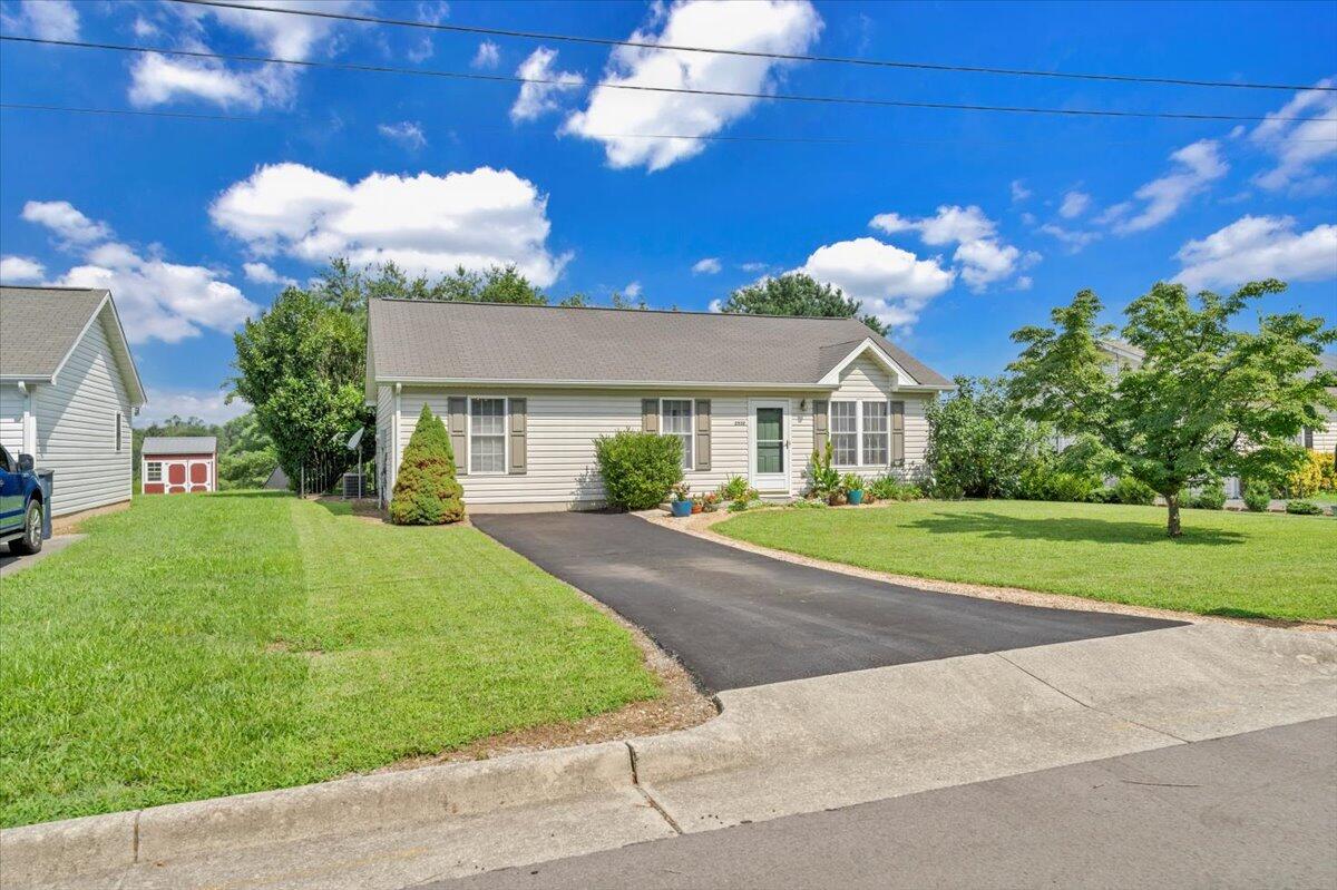 2532 Radford Road Northeast Roanoke, VA 24012 - Photo 24 of 26 024