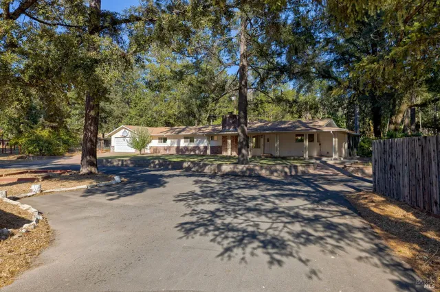 $825,000 | 1050 White Cottage Road North, Angwin, CA 94508