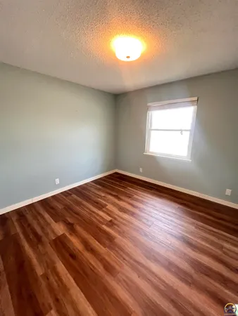 $157,500 | 1242 East 9th Avenue, Emporia, KS 66801