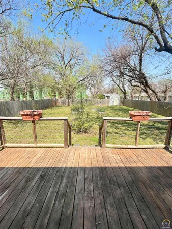 $157,500 | 1242 East 9th Avenue, Emporia, KS 66801