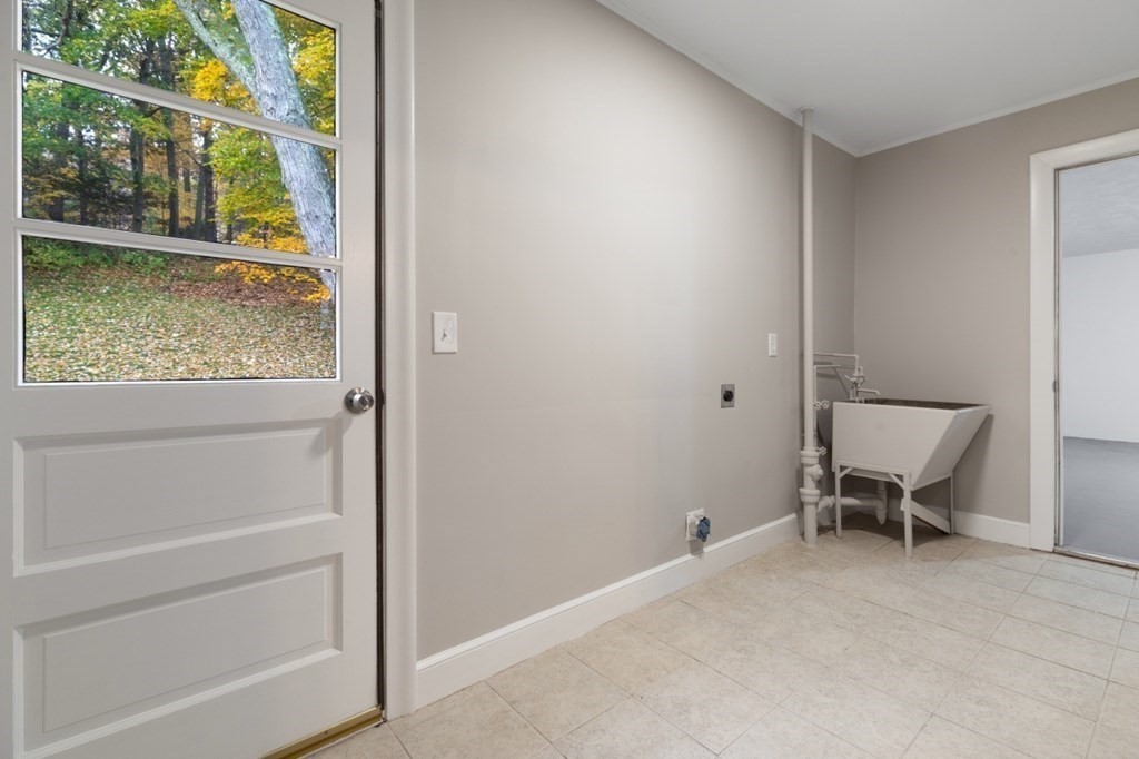 23 Highgate Road Framingham, MA 01701 - Photo 31 of 42 Gallery Image 31