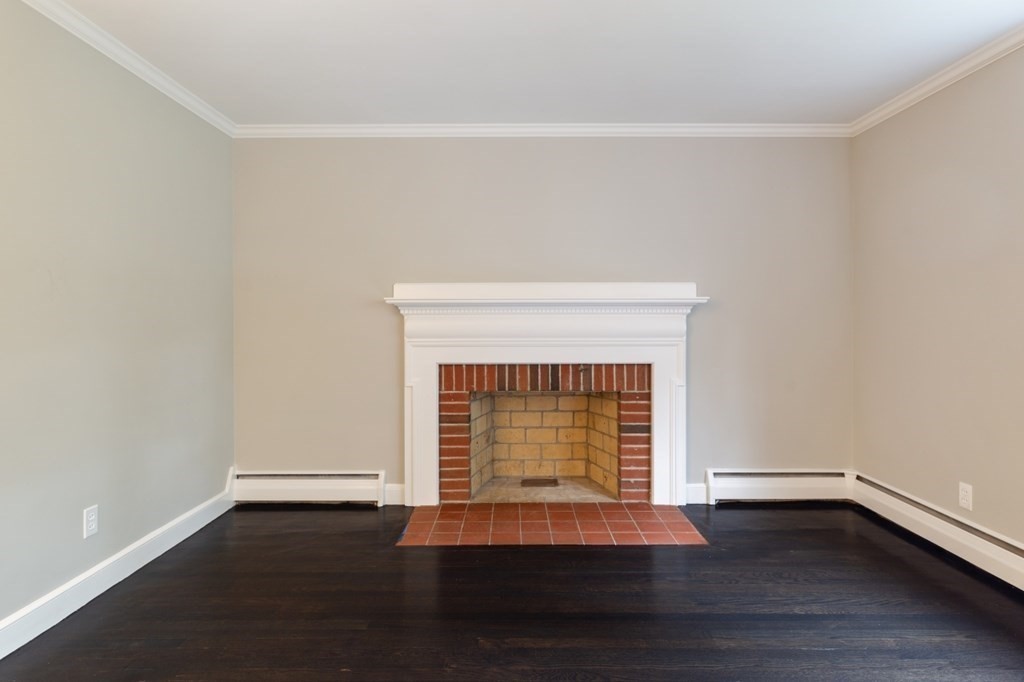 23 Highgate Road Framingham, MA 01701 - Photo 8 of 42 Gallery Image 8
