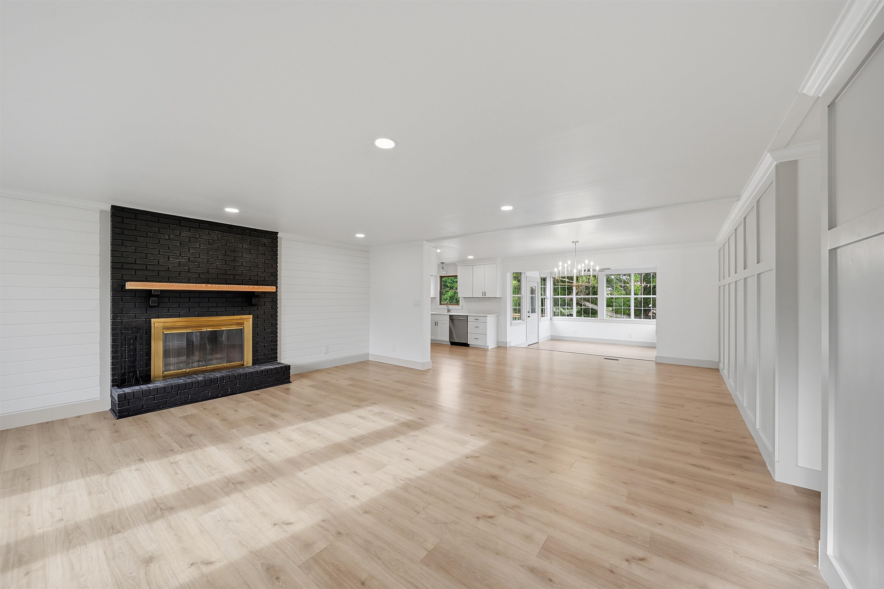 305 Palmer Court Inman, SC 29349 - Photo 4 of 35