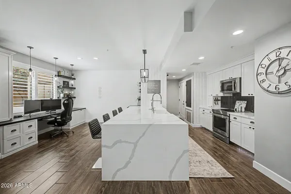 $425,000 | 705 West Queen Creek Road, Unit 1061, Chandler, AZ 85248