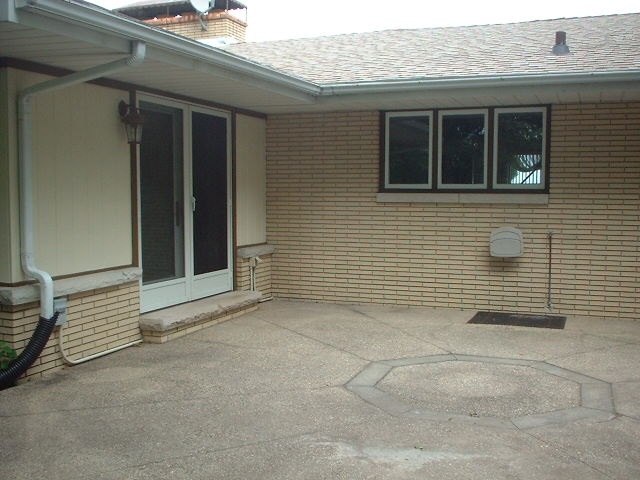 1937 South Weldon Road Winnebago, IL 61088 - Photo 3 of 13 a view of outdoor space