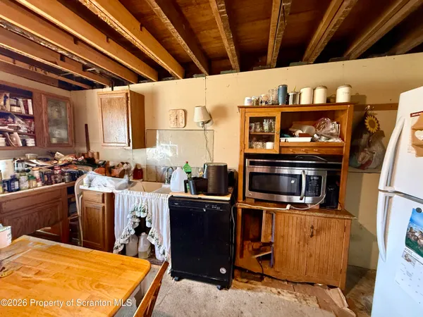 $180,000 | 3509 Winfield Avenue, Moosic, PA 18507