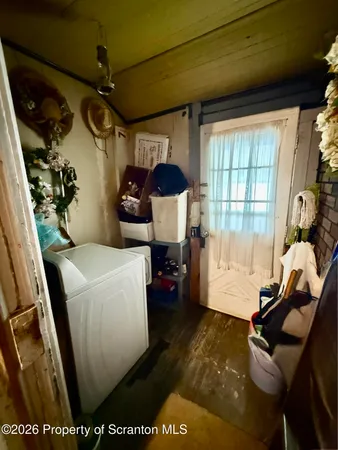 $180,000 | 3509 Winfield Avenue, Moosic, PA 18507