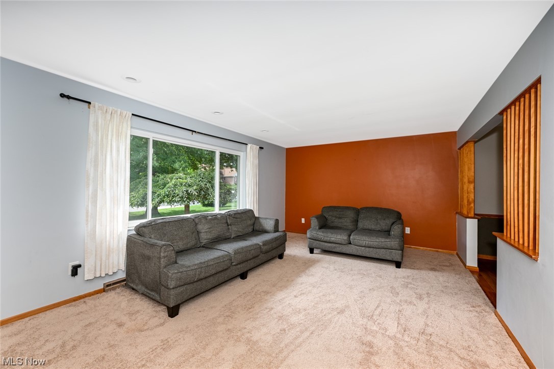 3655 Oak Road Stow, OH 44224 - Photo 9 of 23 Gallery Image 9