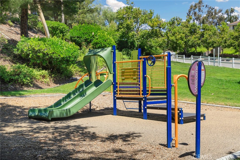 17586 Mountain Court Riverside, CA 92503 - Photo 34 of 39 a view of a park with trees