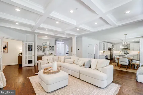 $2,850,000 | 8610 Hartsdale Avenue, Bethesda, MD 20817
