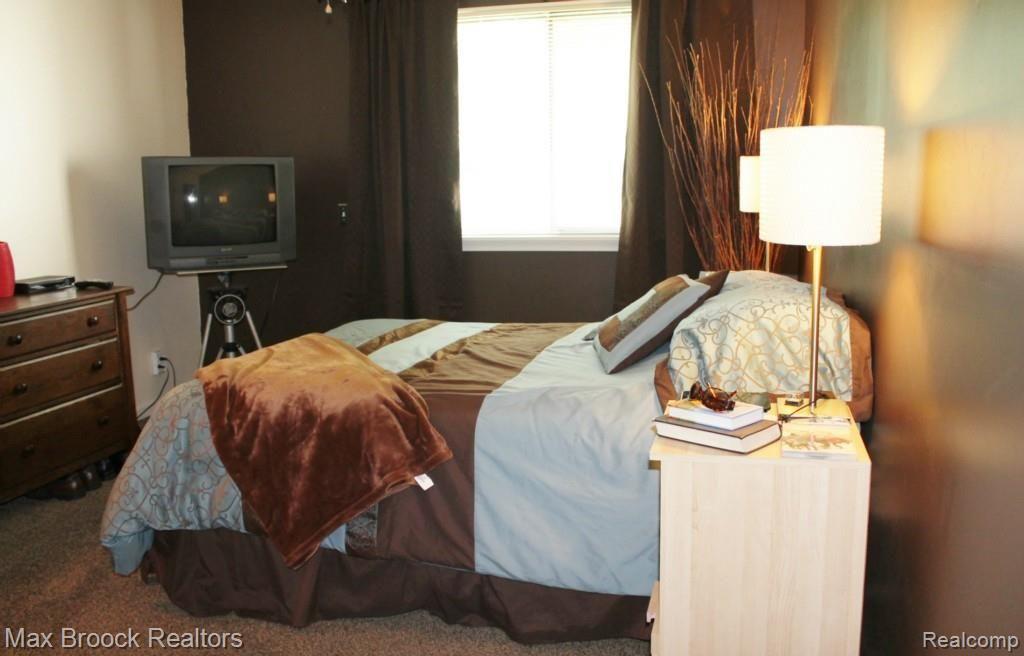 4024 West Webster Road Royal Oak, MI 48073 - Photo 25 of 30 IMG_4752.jpg