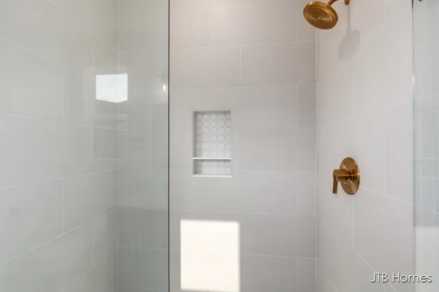 $629,900 | 5970 Claymont Court Southeast, Caledonia, MI 49316