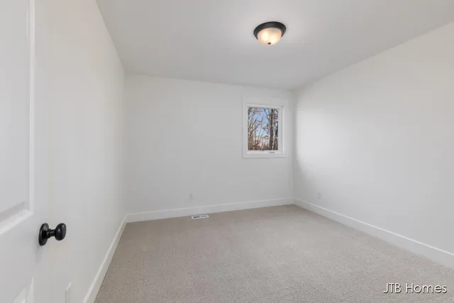 $629,900 | 5970 Claymont Court Southeast, Caledonia, MI 49316