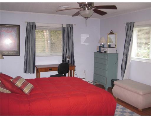 23 Onondega Road Narragansett, RI 02882 - Photo 13 of 20 Bedroom.