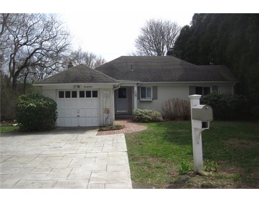 23 Onondega Road Narragansett, RI 02882 - Photo 3 of 20 Exterior Front.