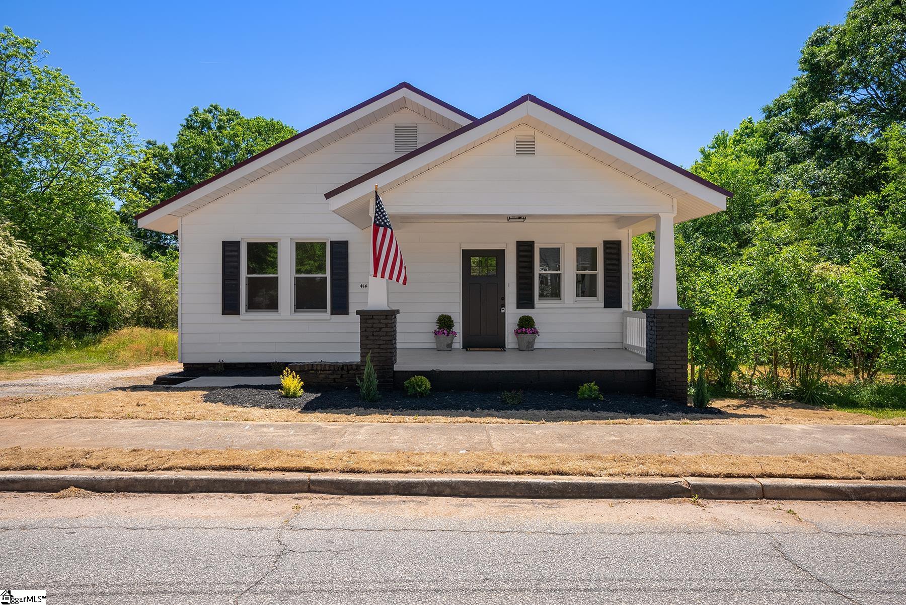 414 Perry Road Greenville, SC 29609 - Photo 1 of 34 Gallery Image 1