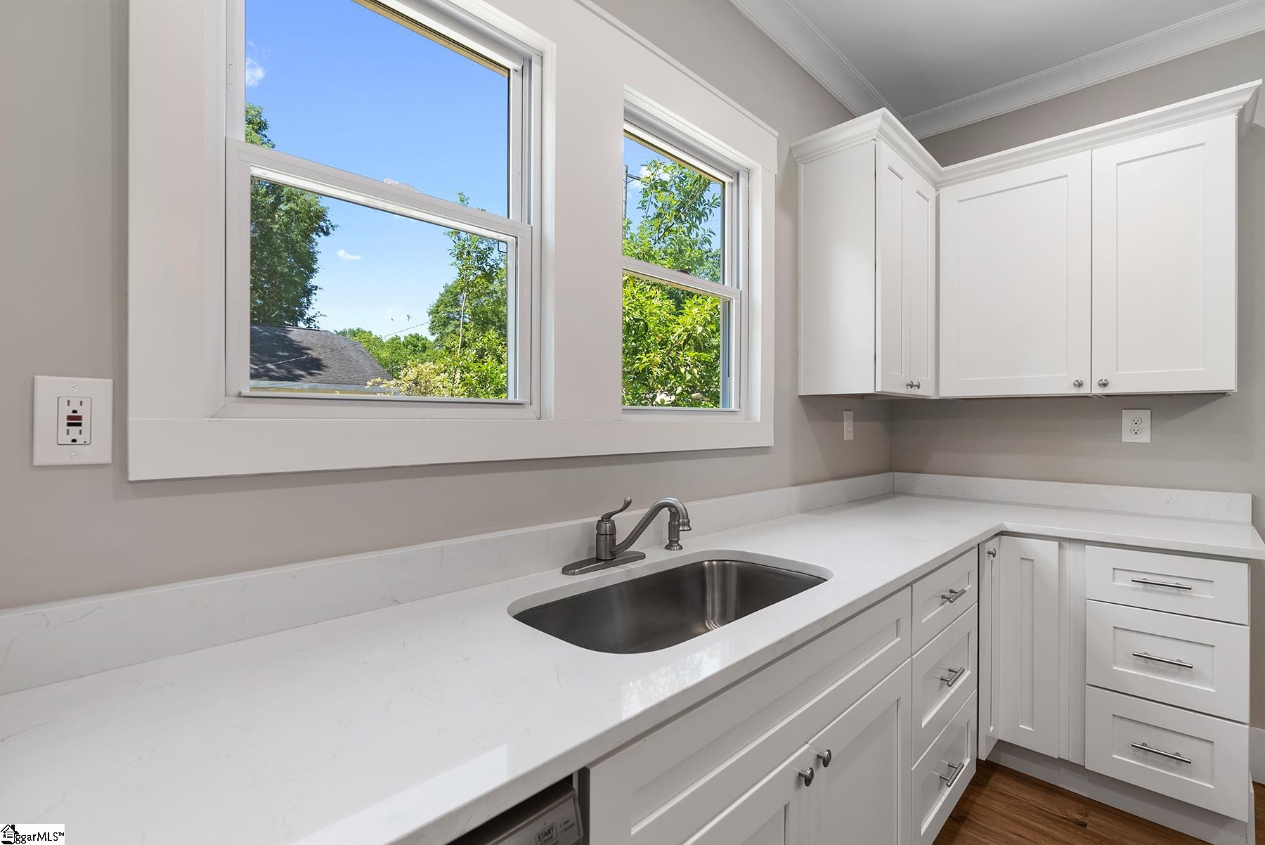 414 Perry Road Greenville, SC 29609 - Photo 15 of 34 Gallery Image 15