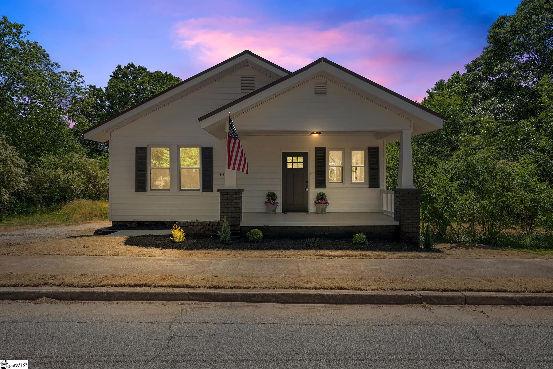 414 Perry Road Greenville, SC 29609 - Photo 2 of 34 Gallery Image 2