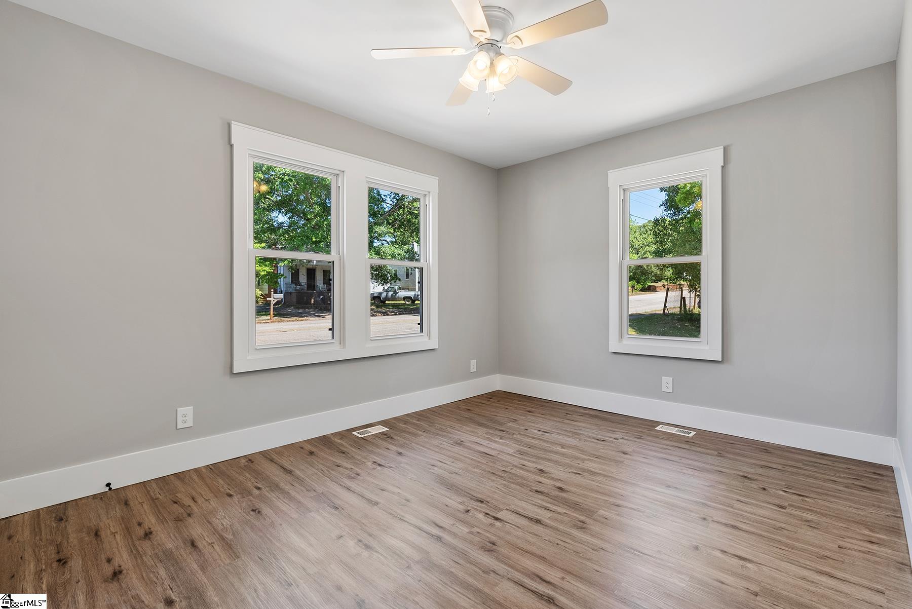 414 Perry Road Greenville, SC 29609 - Photo 29 of 34 Gallery Image 29