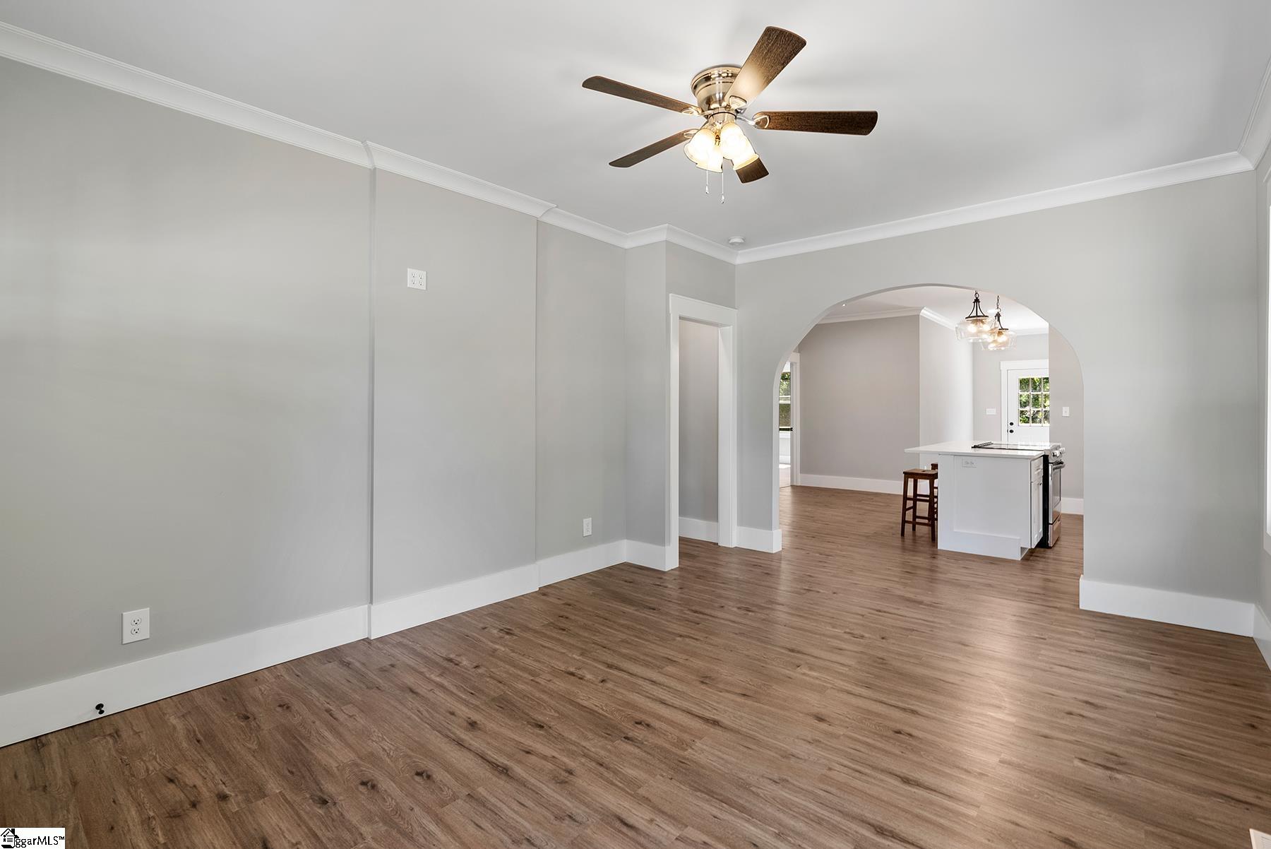 414 Perry Road Greenville, SC 29609 - Photo 10 of 34 Gallery Image 10