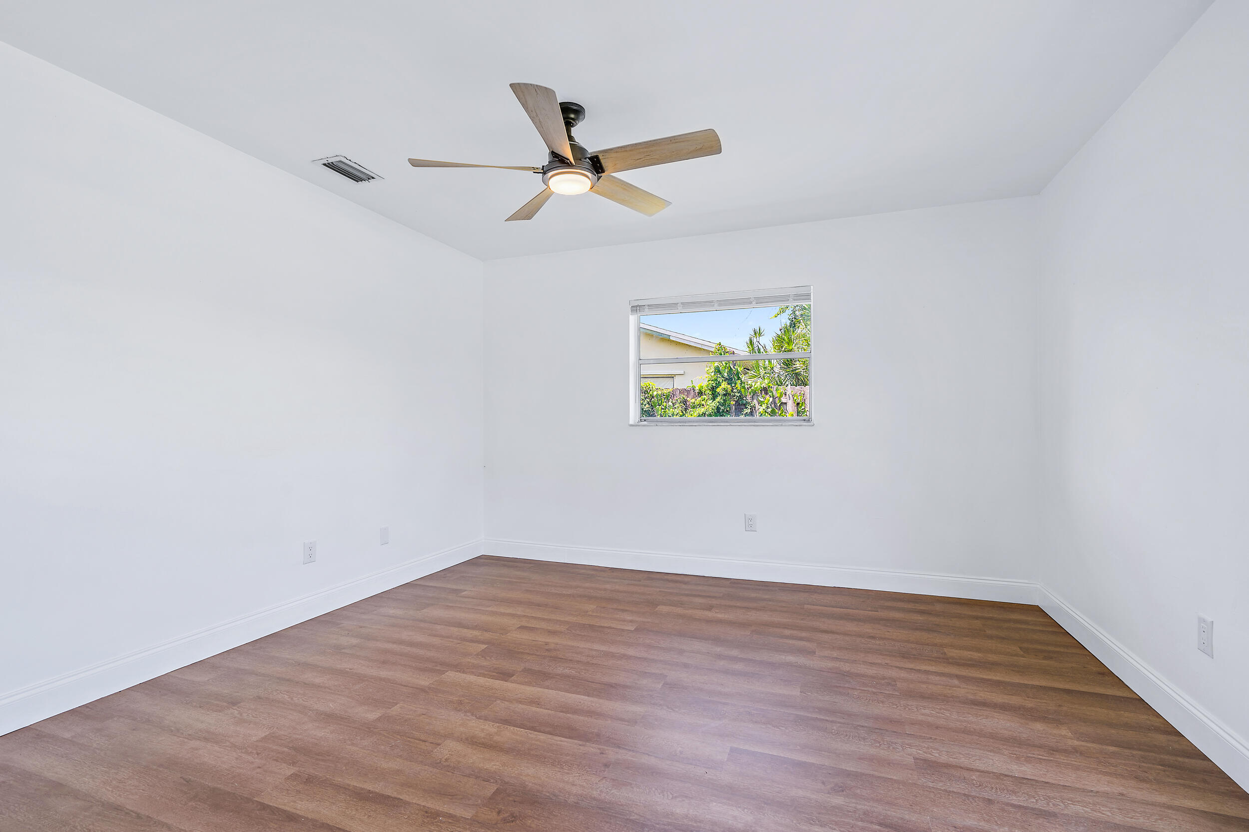 22253 Southwest 64th Way Boca Raton, FL 33428 - Photo 13 of 19 22253 SW 64th Way MLS-11