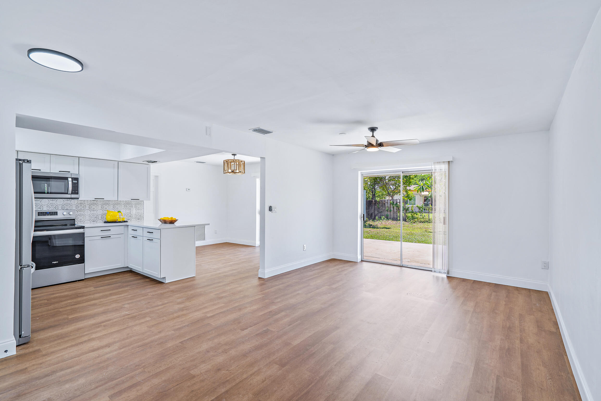 22253 Southwest 64th Way Boca Raton, FL 33428 - Photo 8 of 19 22253 SW 64th Way MLS-6