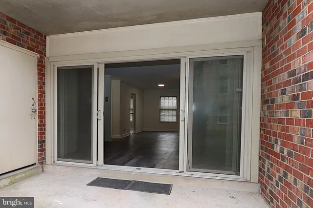 $2,100 | 6010 Westchester Park Drive, Unit T2, College Park, MD 20740