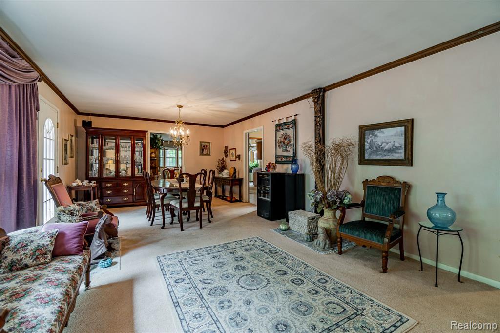 28012 Ridgebrook Road Farmington Hills, MI 48334 - Photo 4 of 43