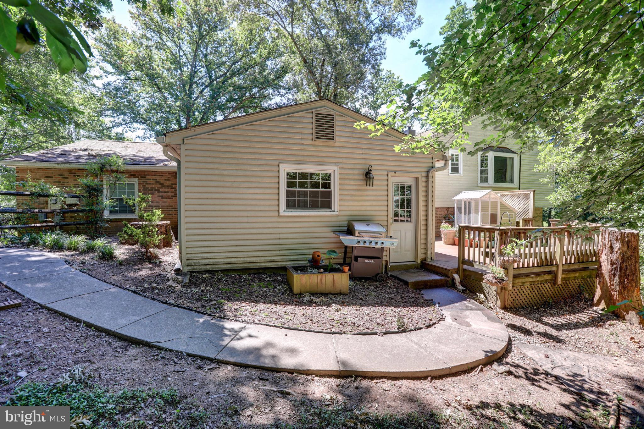 11348 Vale Road Oakton, VA 22124 - Photo 35 of 40 Gallery Image 35