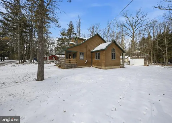 $244,500 | 25 5th Street, Hawley, PA 18428