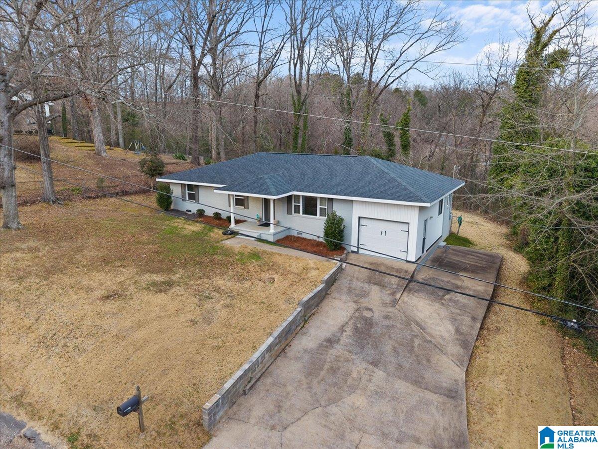 2012 Crawford Street Guntersville, AL 35976 - Photo 3 of 40