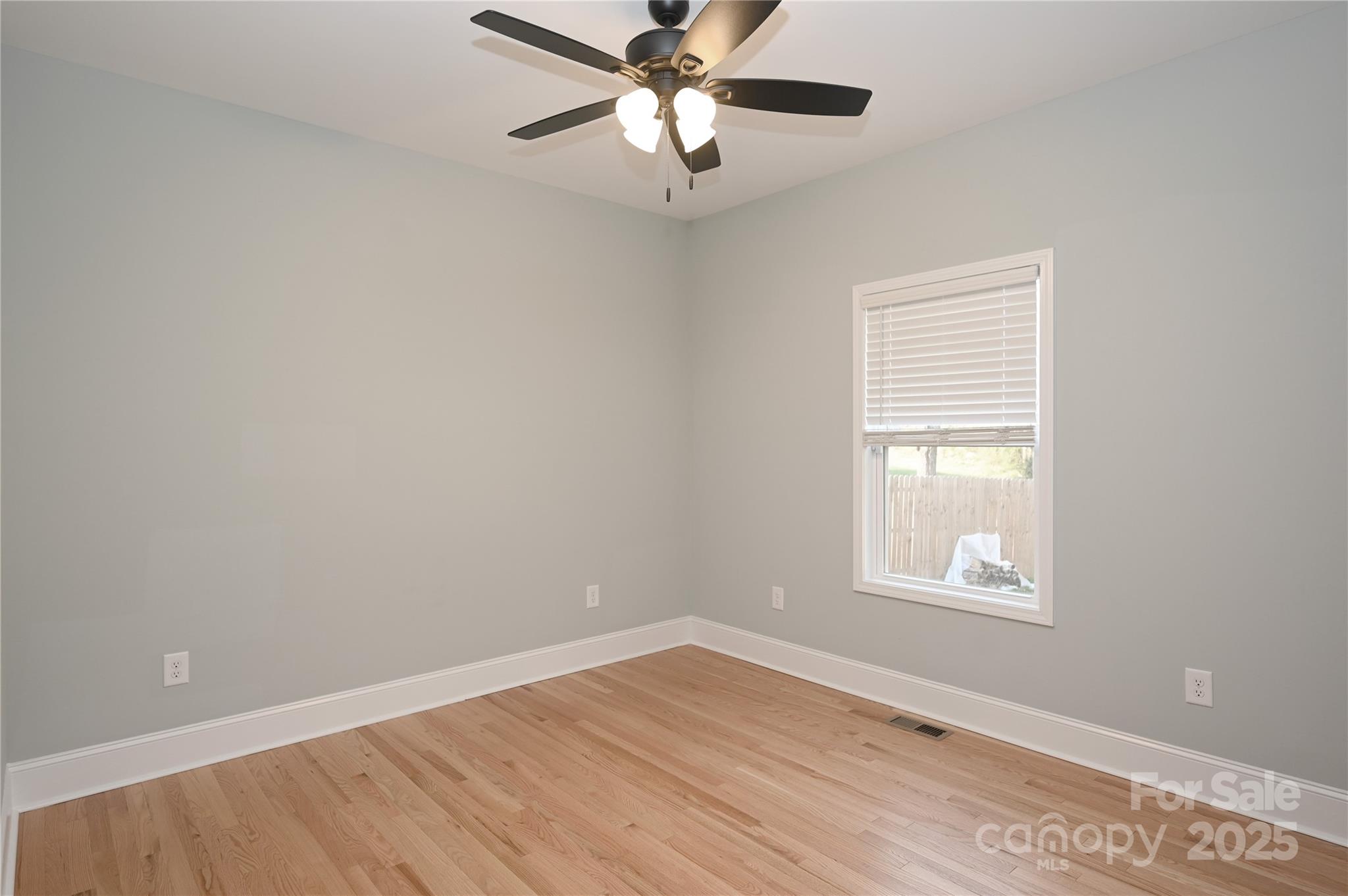 267 East Jefferson Street York, SC 29745 - Photo 13 of 23