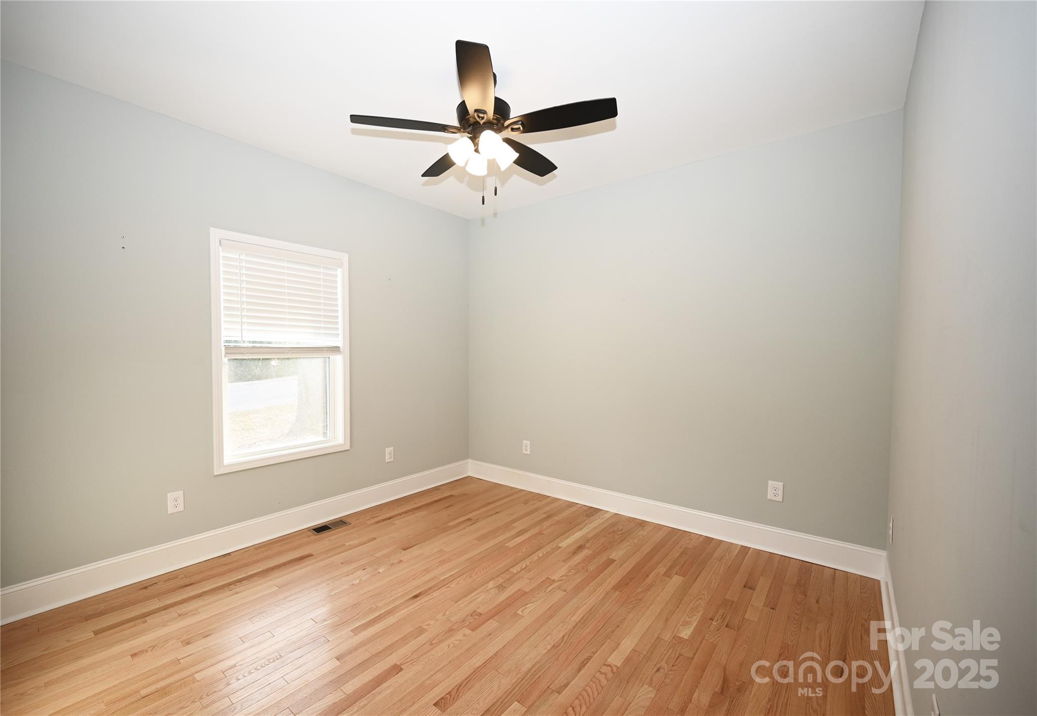 267 East Jefferson Street York, SC 29745 - Photo 15 of 23