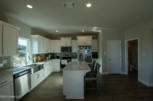 $449,500 | 759 Bay Breeze Drive, Biloxi, MS 39532