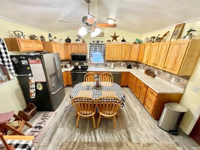 911 Terrace Avenue Apollo, PA 15613 - Photo 3 of 25 Gallery Image 3