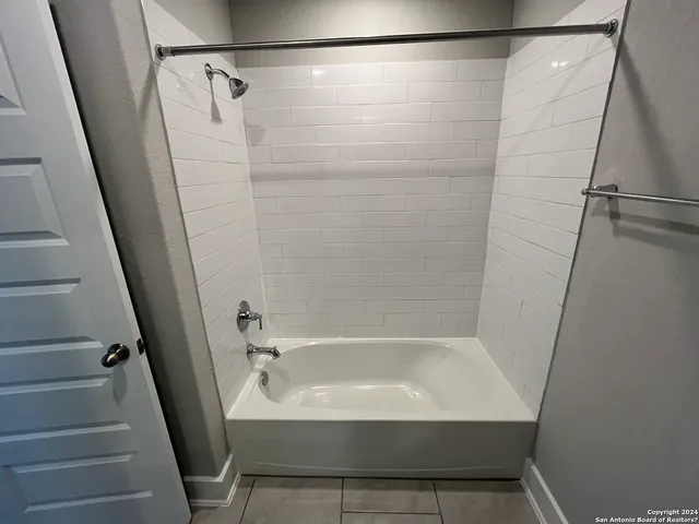 $2,450 | 4506 Nueces Path, San Antonio, TX 78253