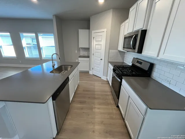 $2,450 | 4506 Nueces Path, San Antonio, TX 78253