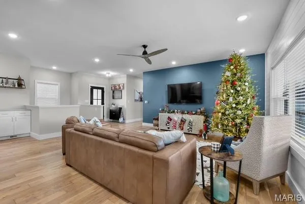 $524,900 | 519 Lakeview Crossing, Cape Girardeau, MO 63701