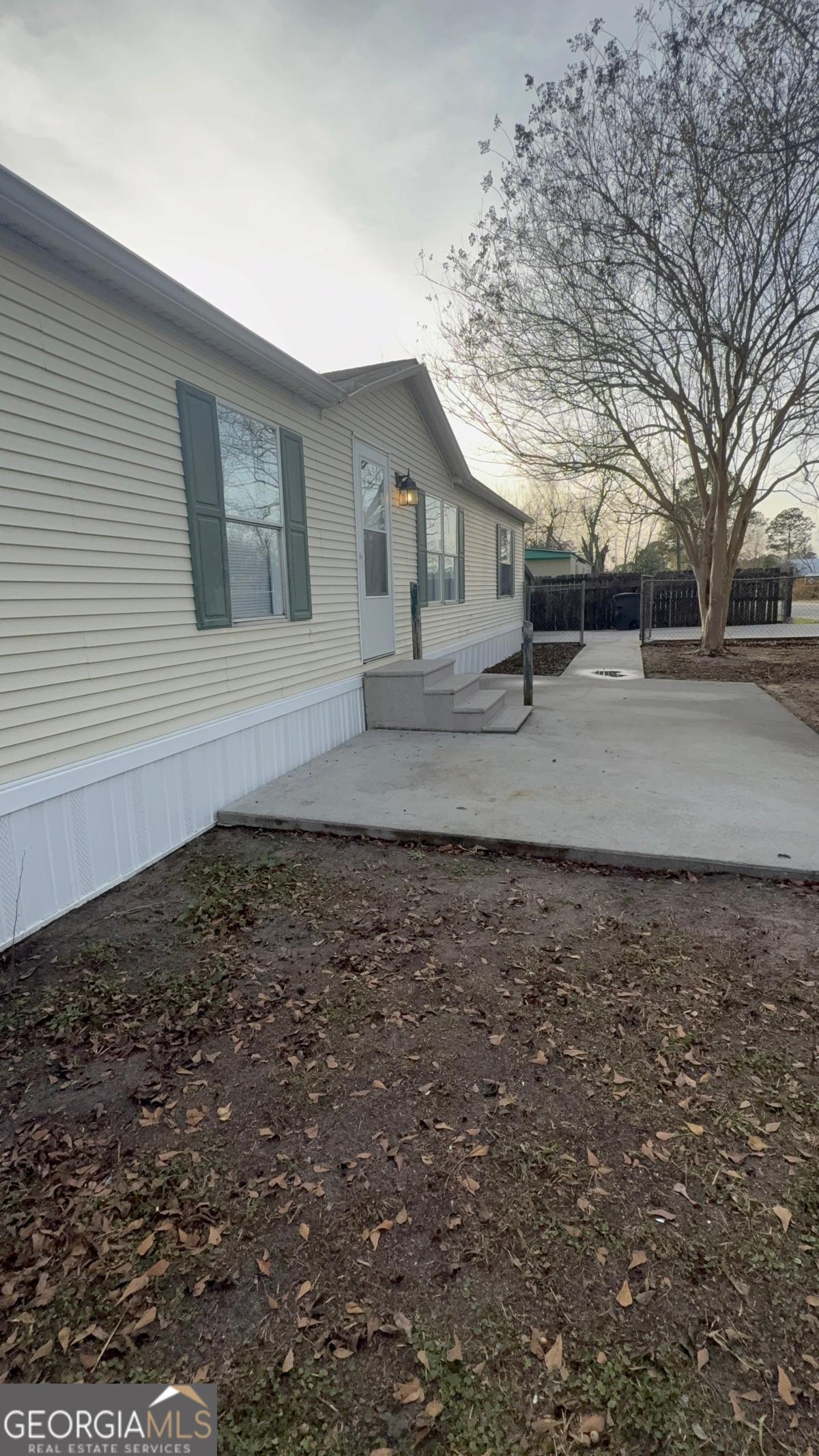 121 Thompson Street Fitzgerald, GA 31750 - Photo 2 of 16