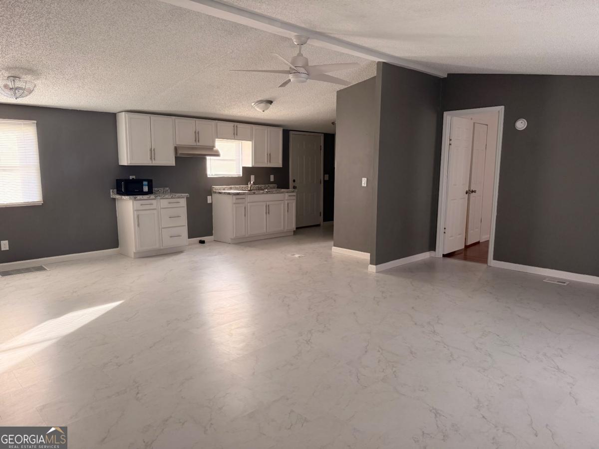 121 Thompson Street Fitzgerald, GA 31750 - Photo 6 of 16