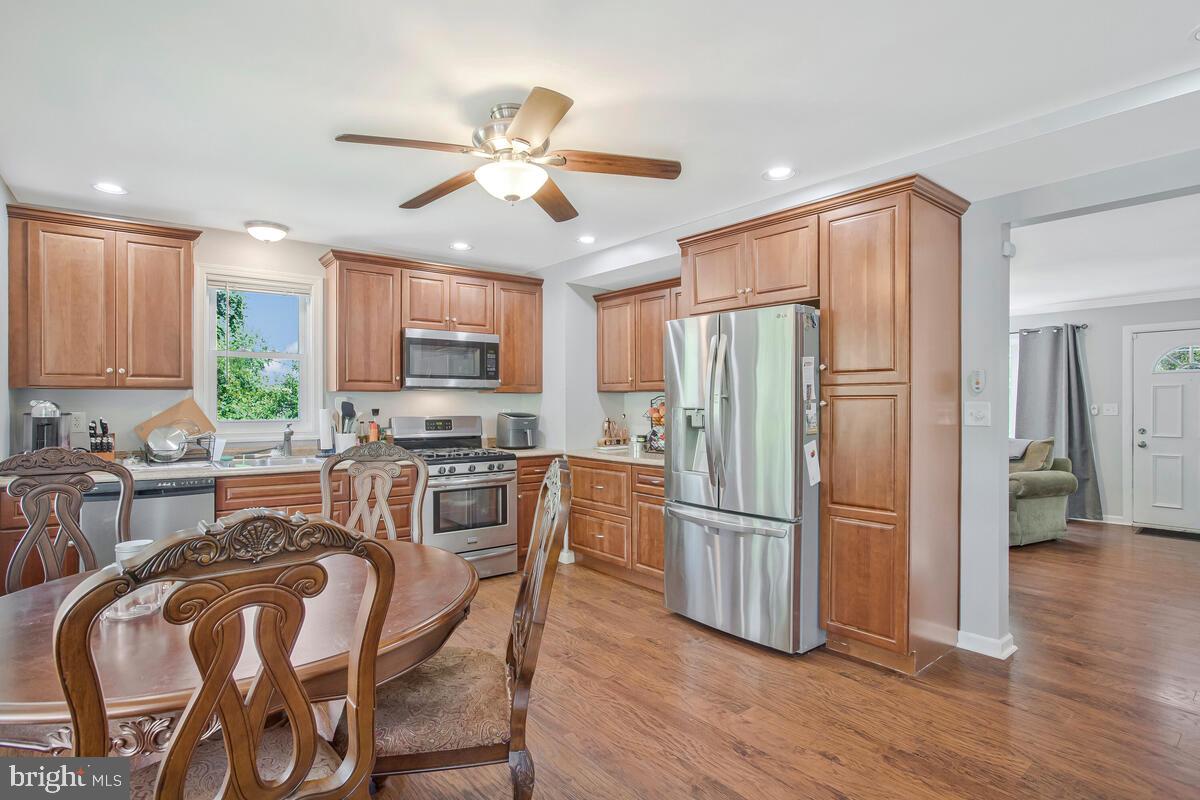 712 Seawall Road Baltimore, MD 21221 - Photo 11 of 36 Kitchen and Stainless Appliances